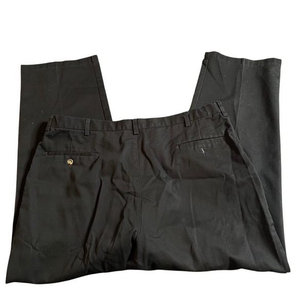 Haggar Mens Black Classic Fit Flat Front Dress Pants Size 44x32 - Picture 3 of 3